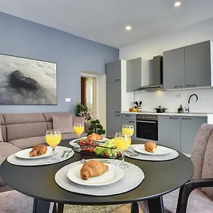 Appartement D&a Luxury With Free Parking, Pula